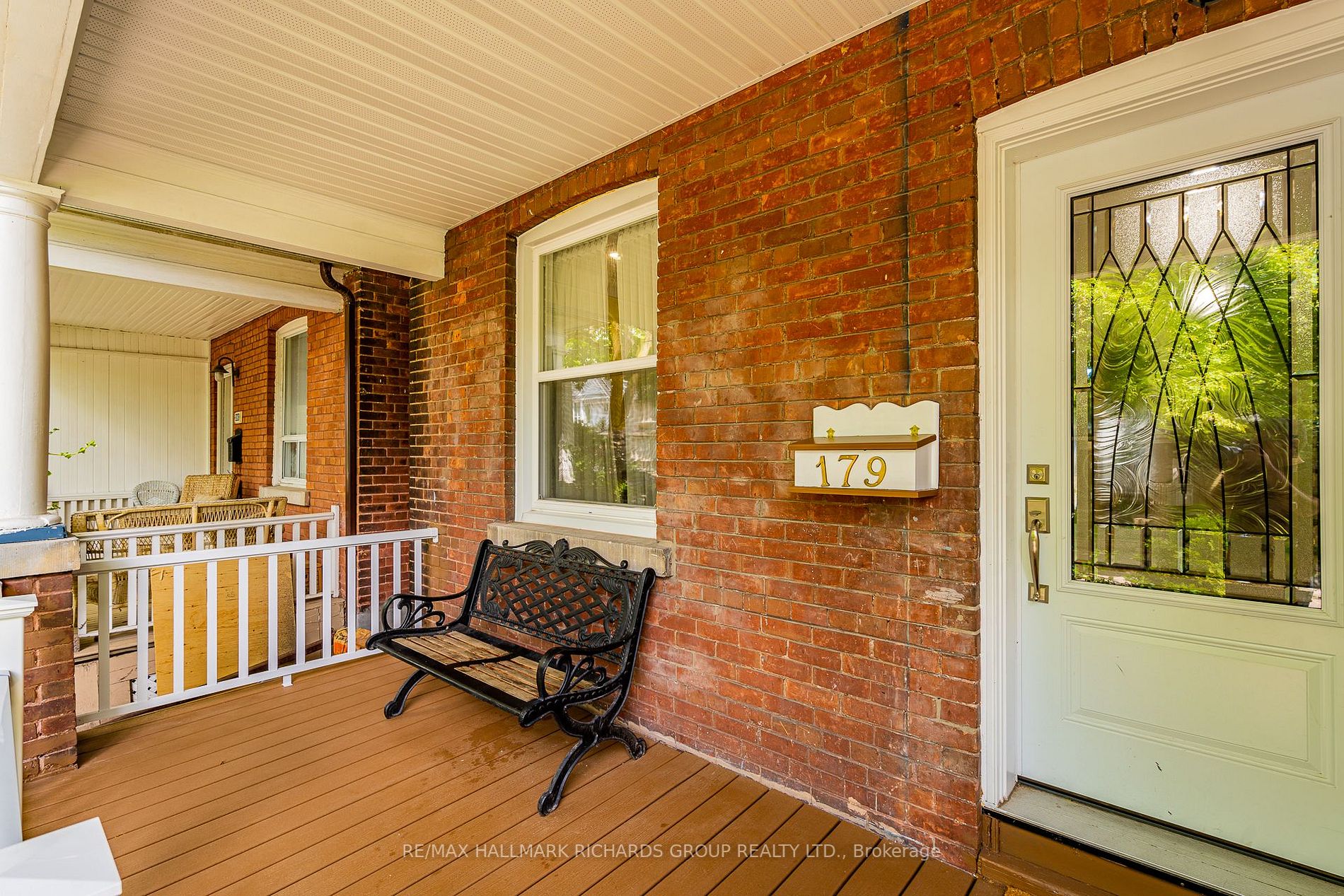 179 Lee Ave