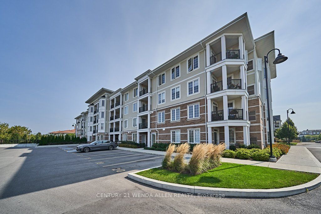 65 Shipway Ave, #304