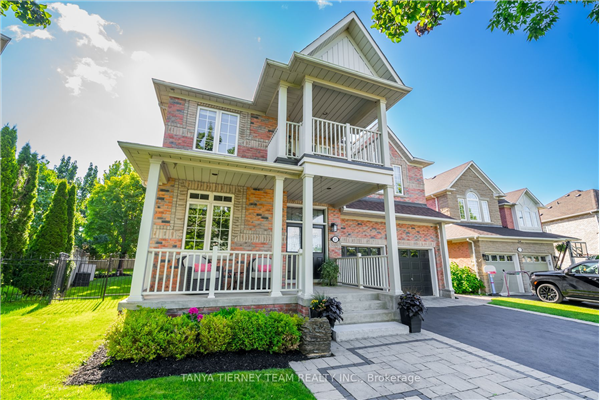 21 Lennon Crt, Whitby
