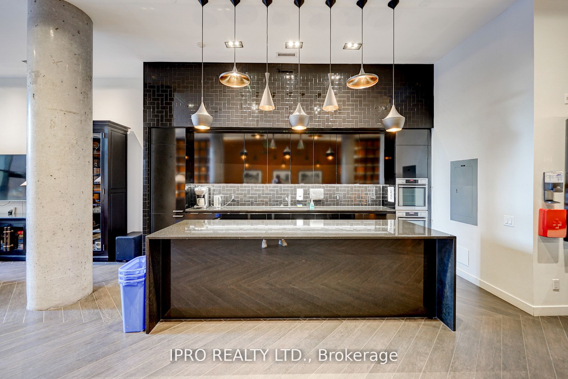 90 Broadview Ave, #718