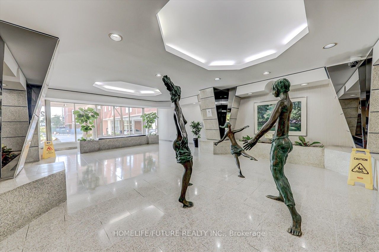 2460 Eglinton Avenue E, #203
