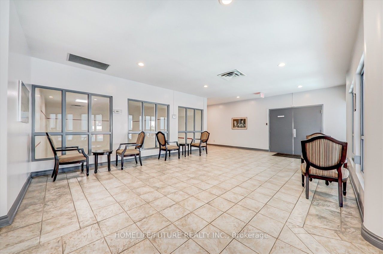 2460 Eglinton Avenue E, #203