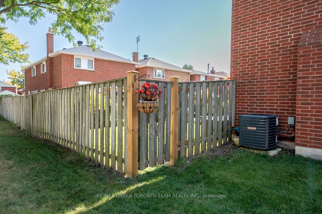 31 Ponymeadow Terr