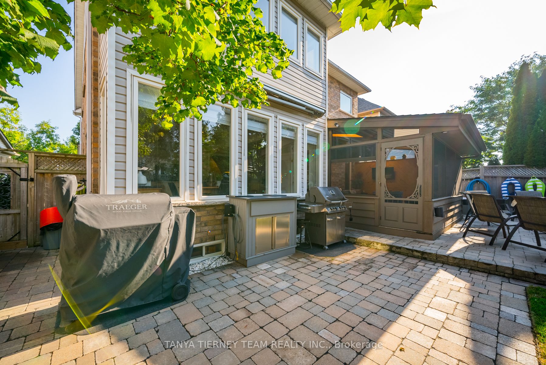 46 Amanda Ave