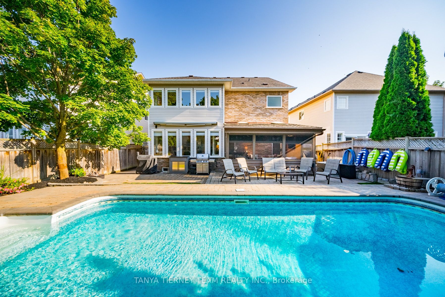 46 Amanda Ave