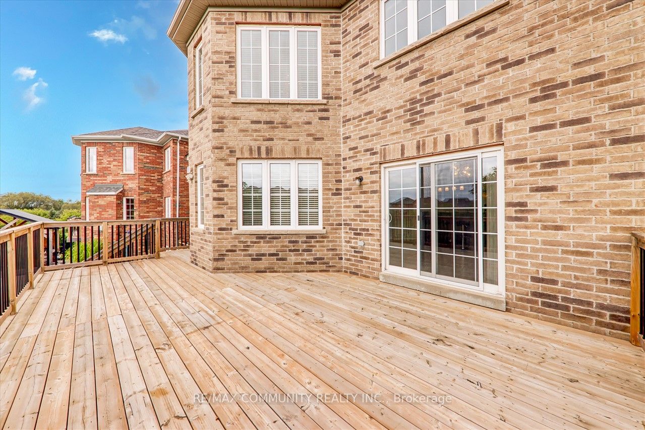 871 Black Cherry Dr