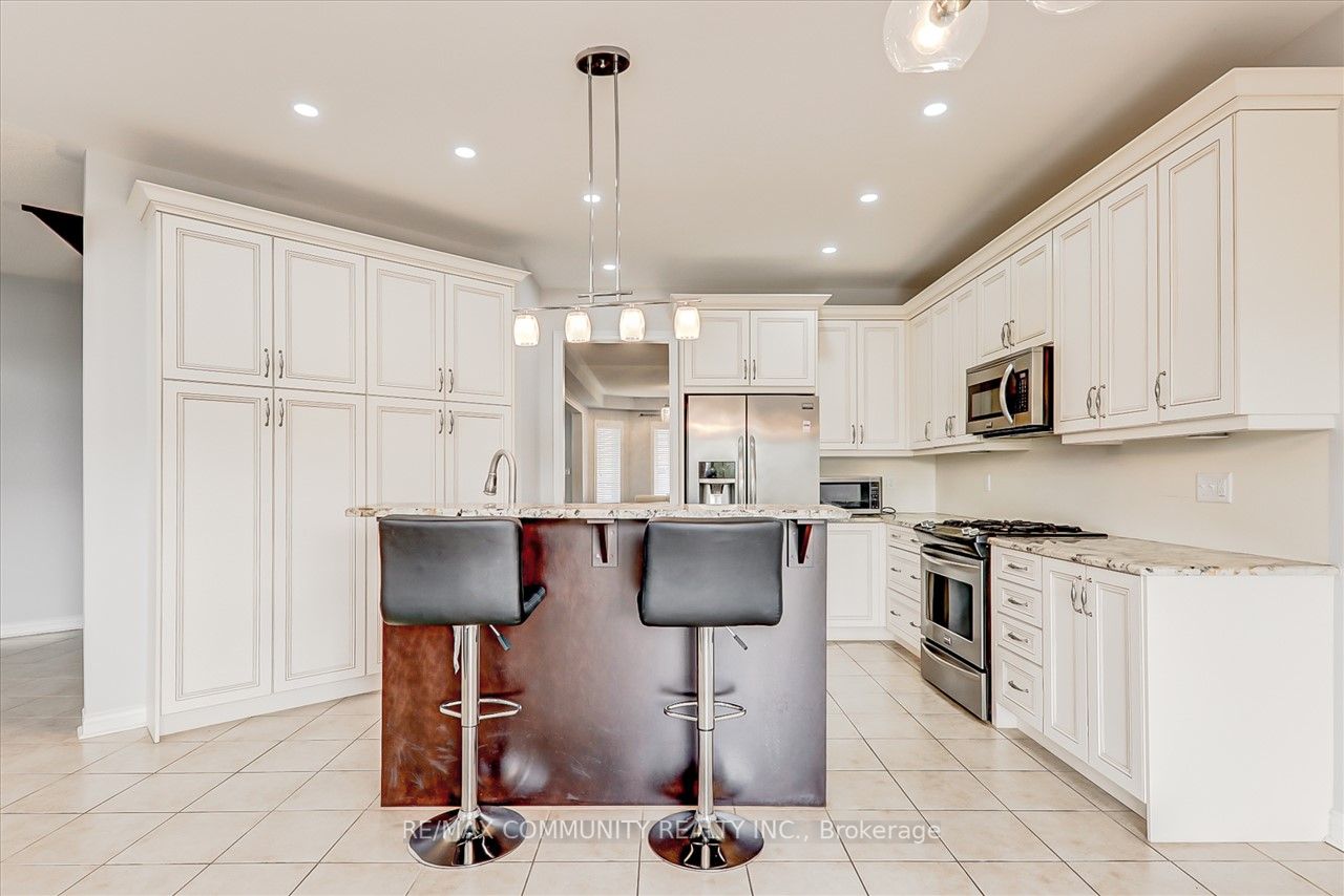 871 Black Cherry Dr