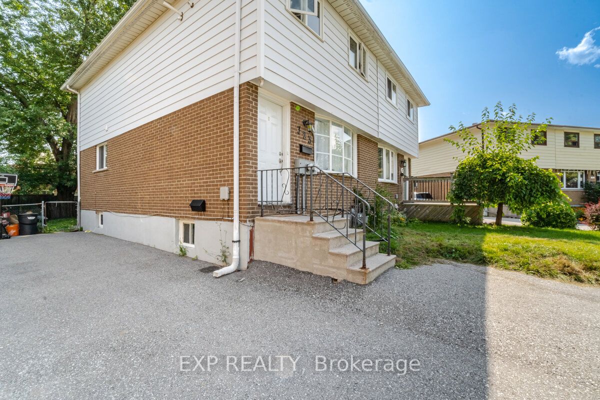 323 Wasaga Crt