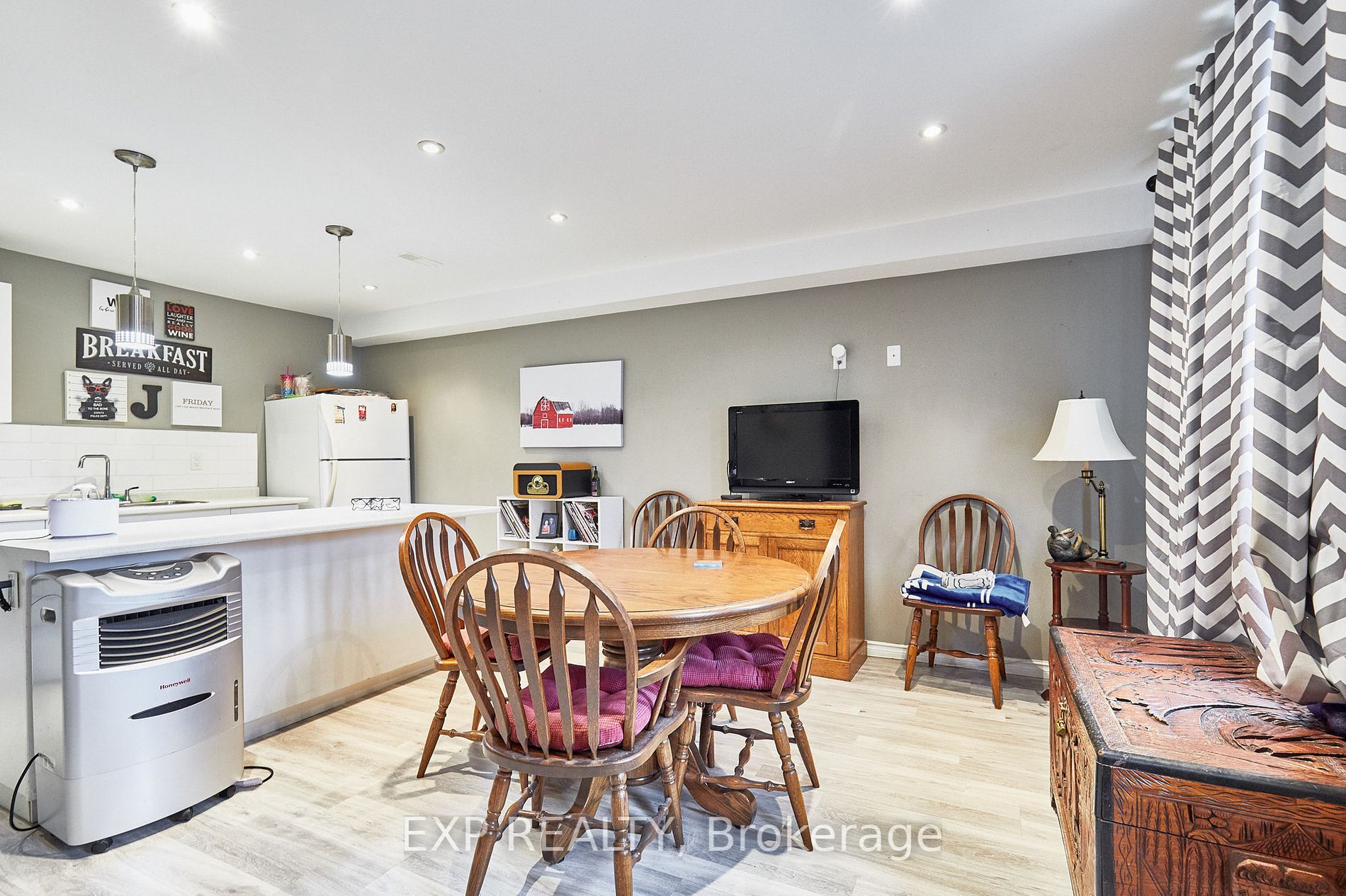 323 Wasaga Crt