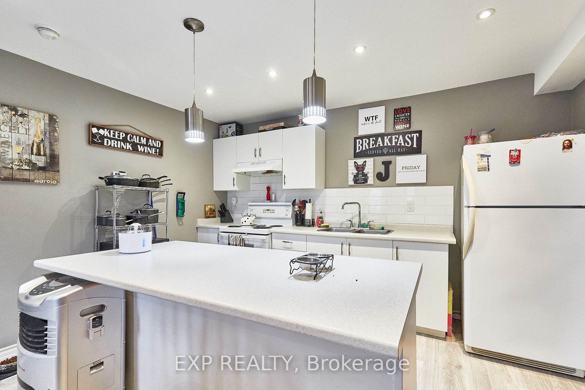 323 Wasaga Crt