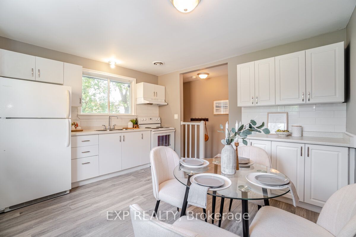 323 Wasaga Crt