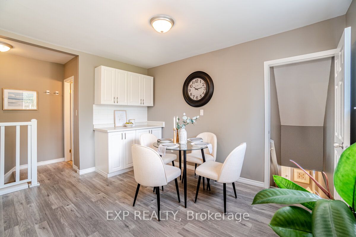 323 Wasaga Crt