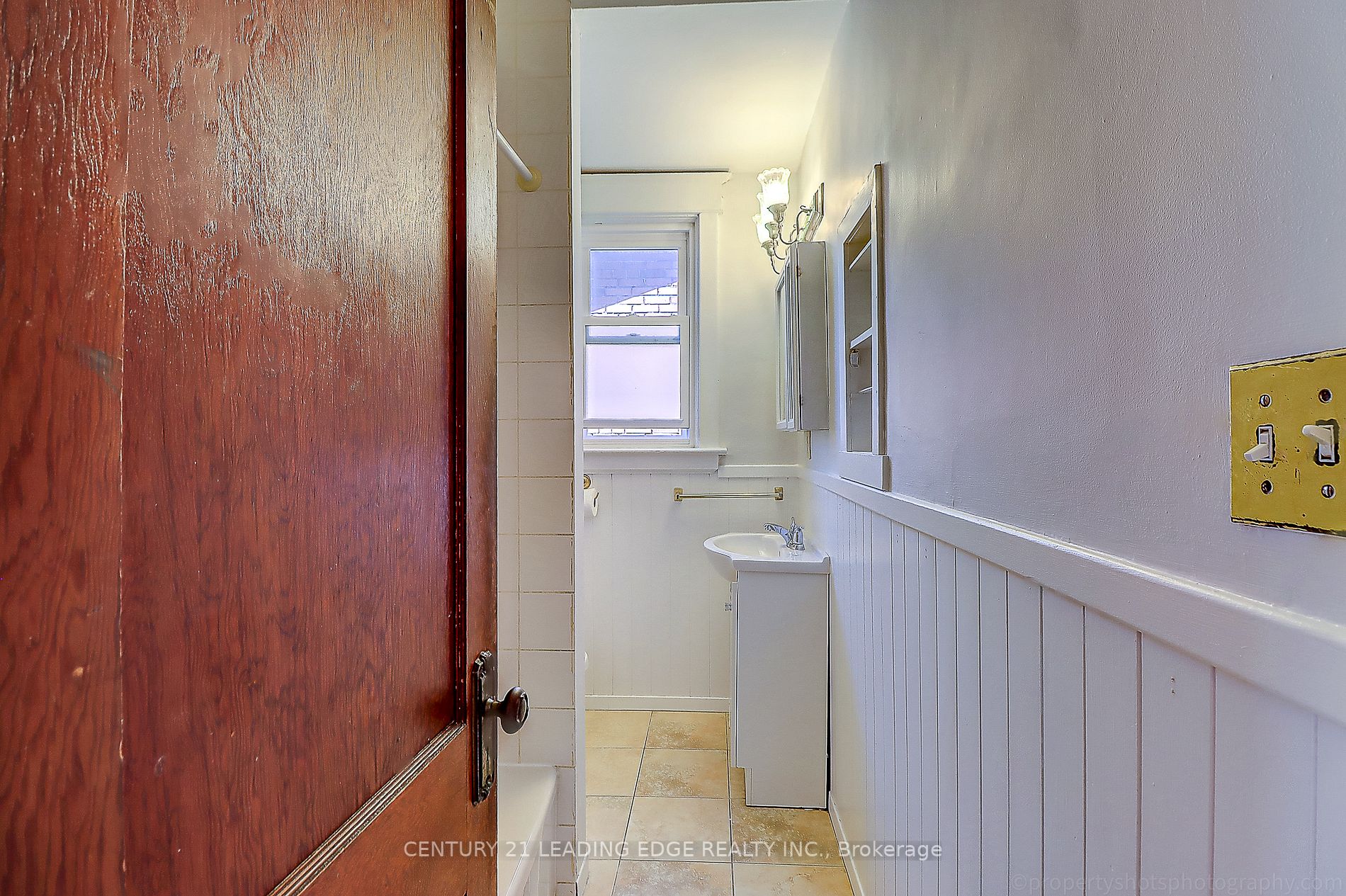 267 Glebeholme Blvd
