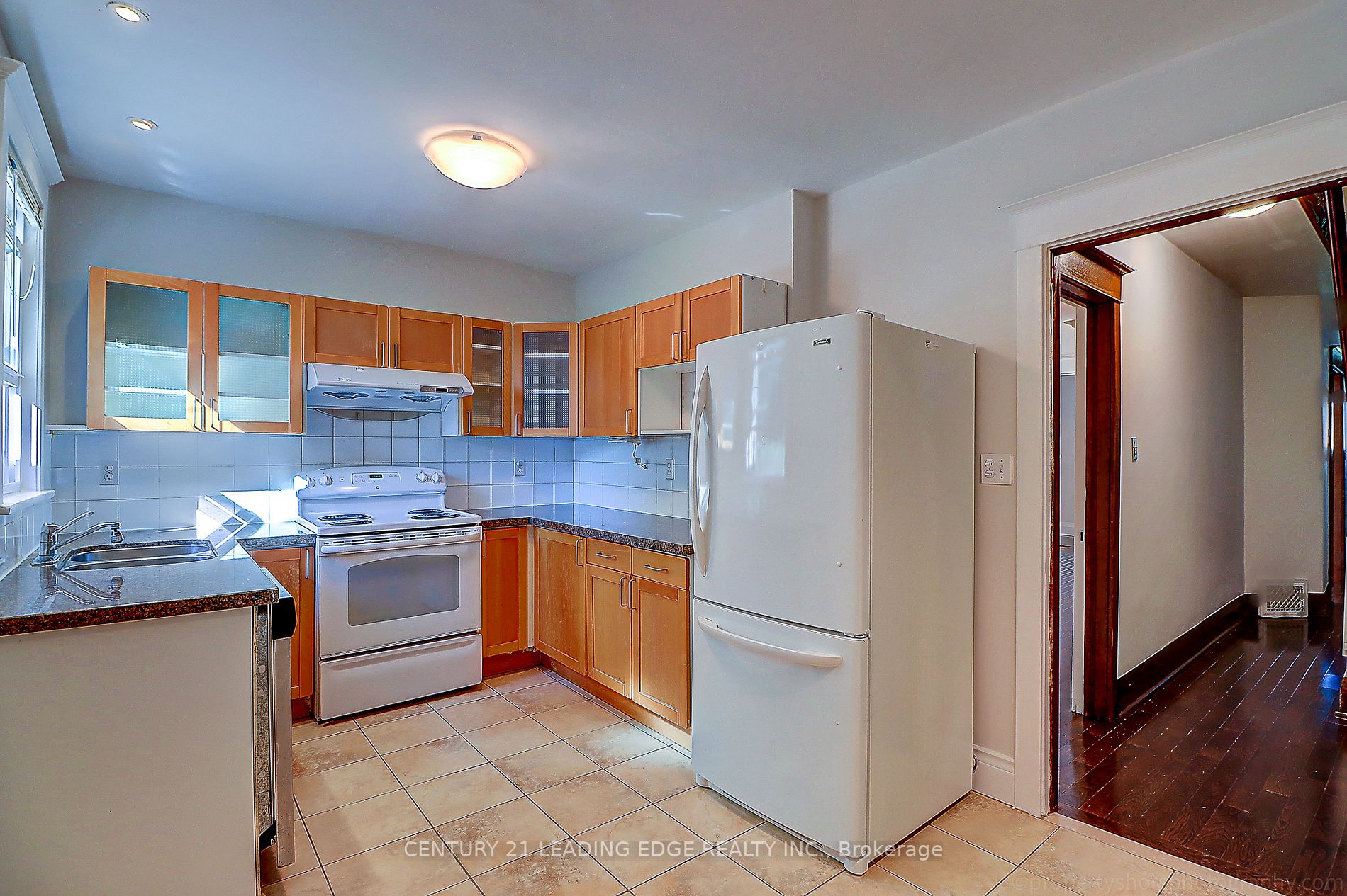 267 Glebeholme Blvd