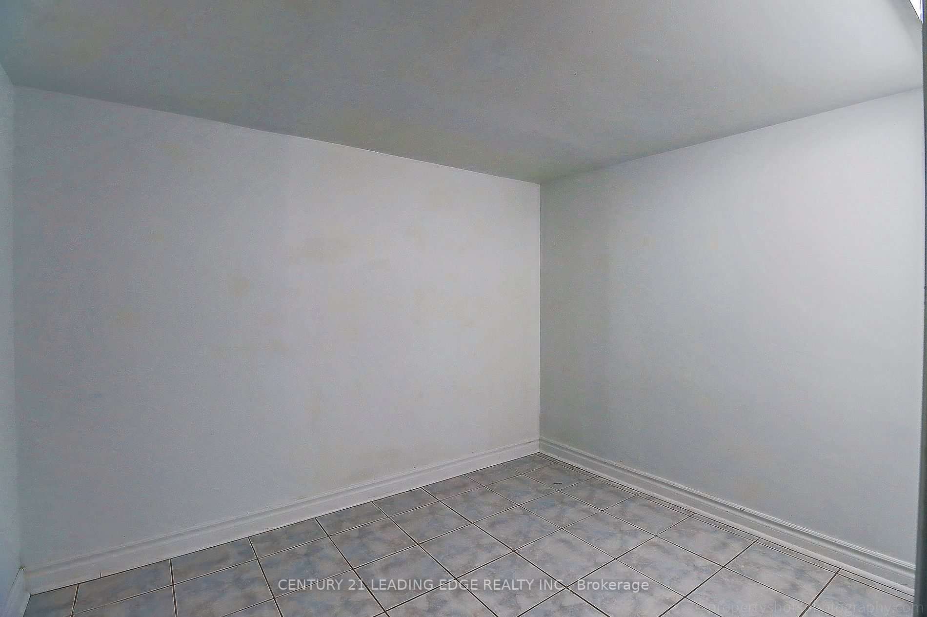 267 Glebeholme Blvd