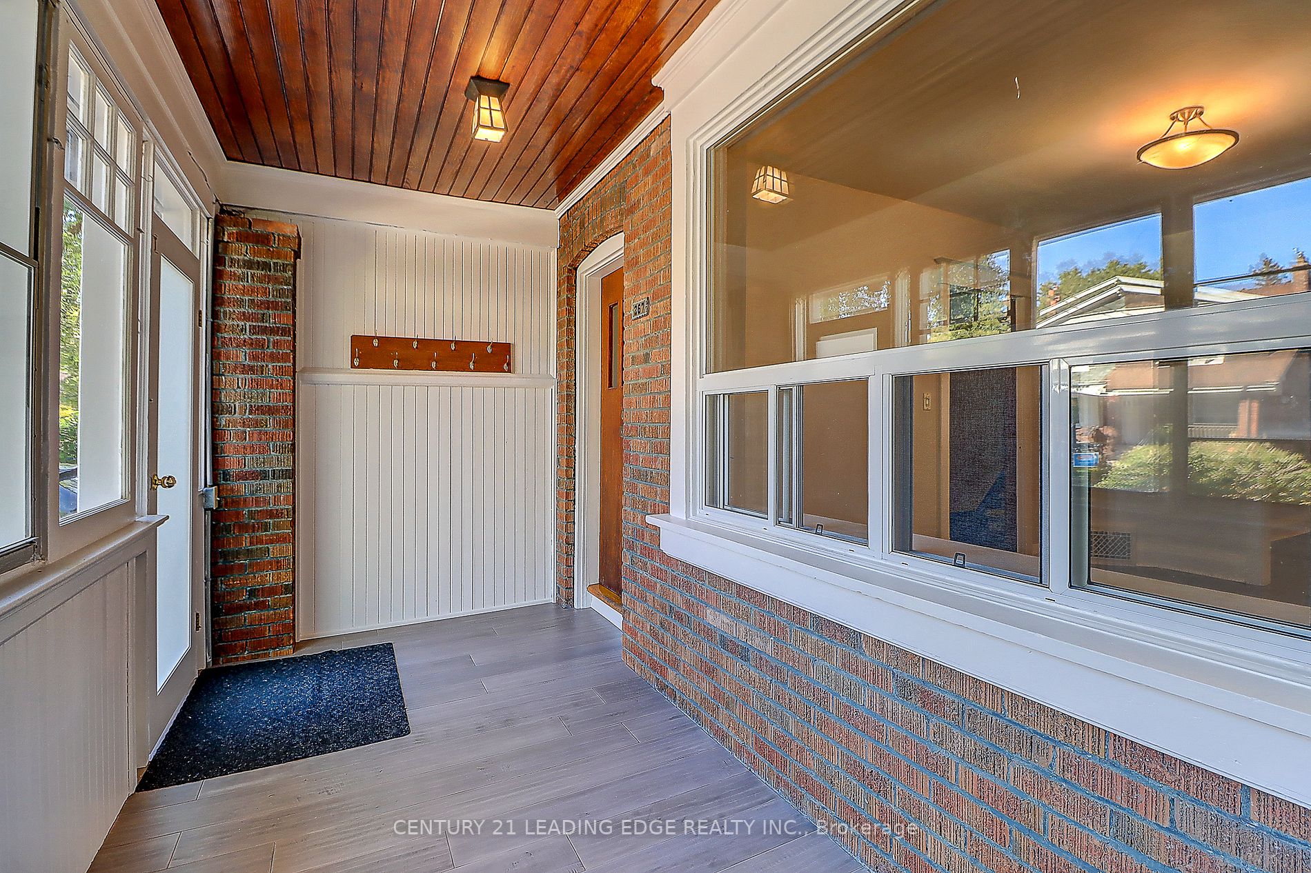 267 Glebeholme Blvd