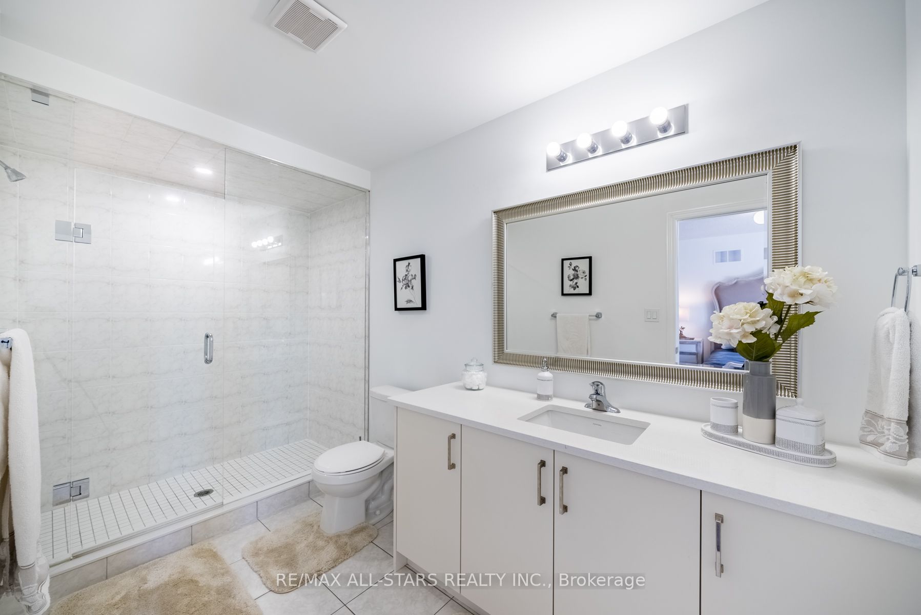 2 Closson Dr