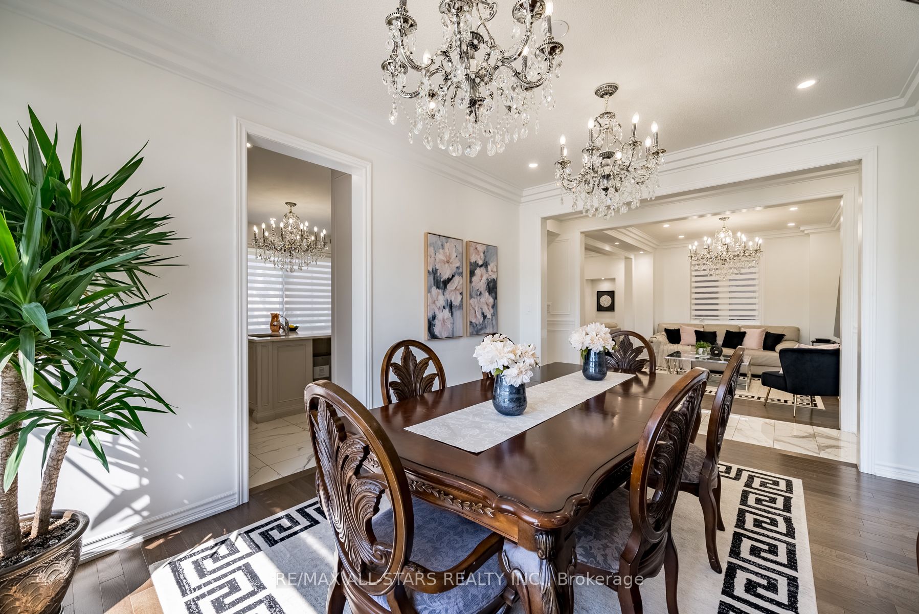 2 Closson Dr