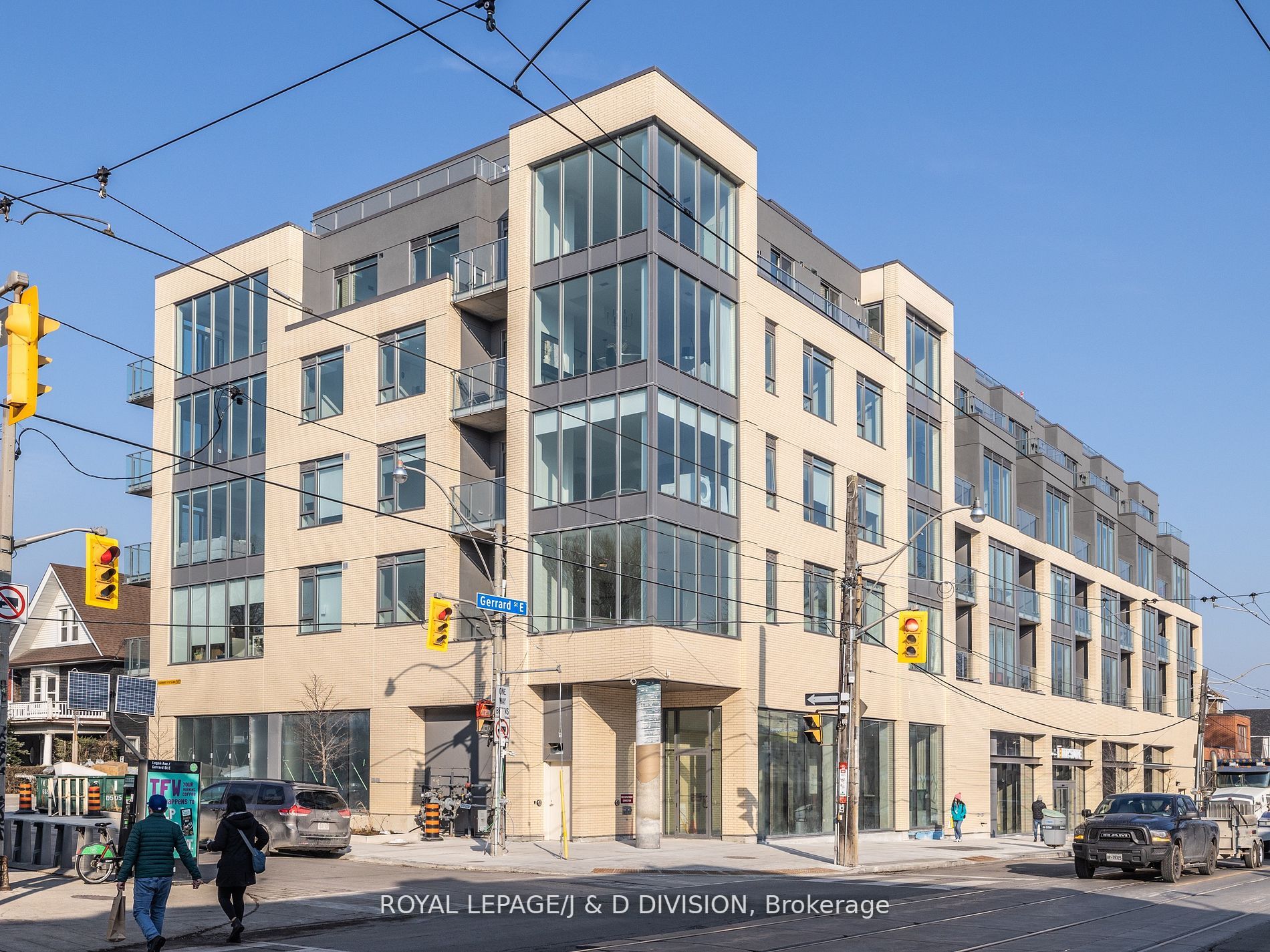 495 Logan Ave, #404