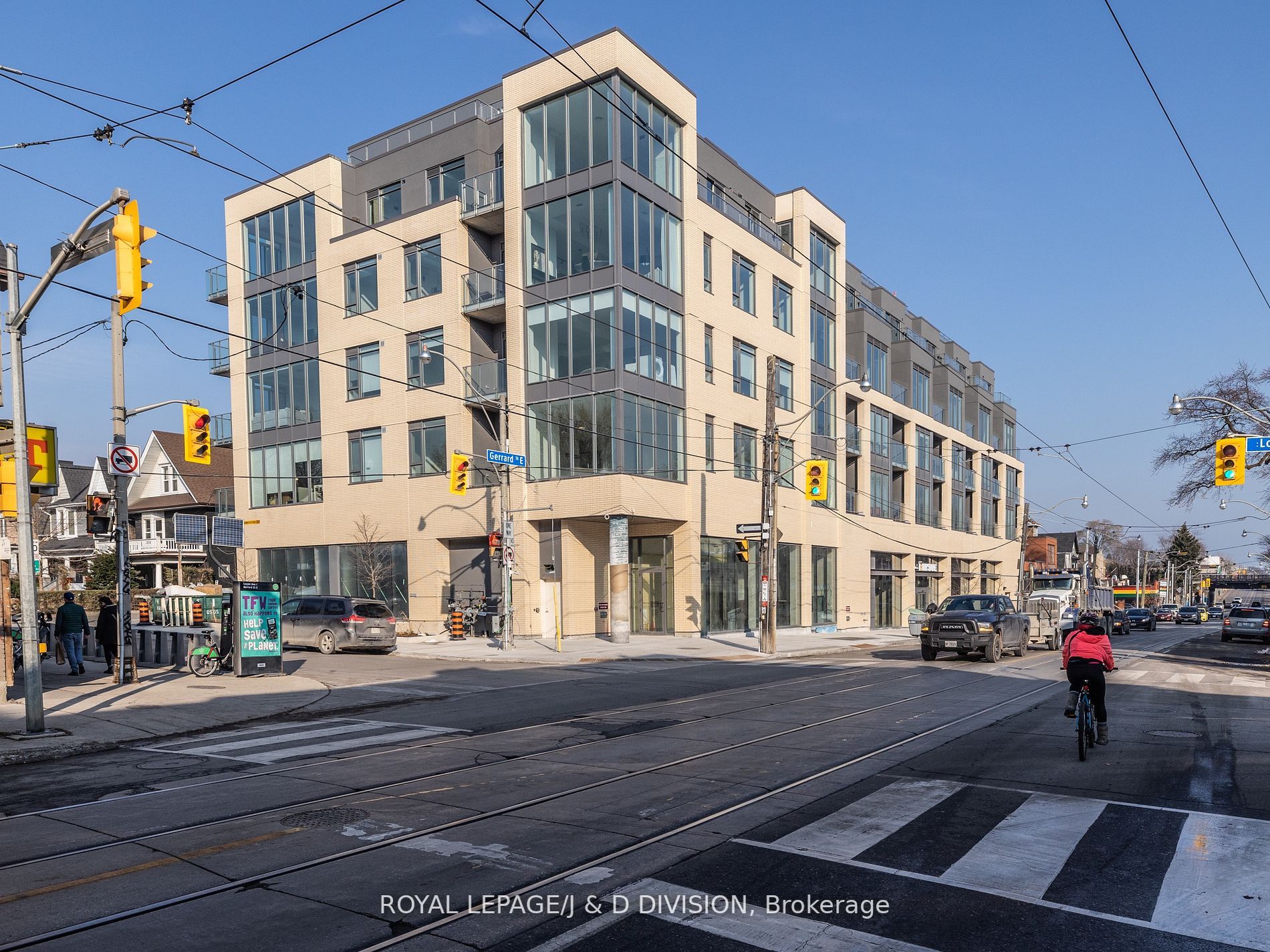 495 Logan Ave, #404