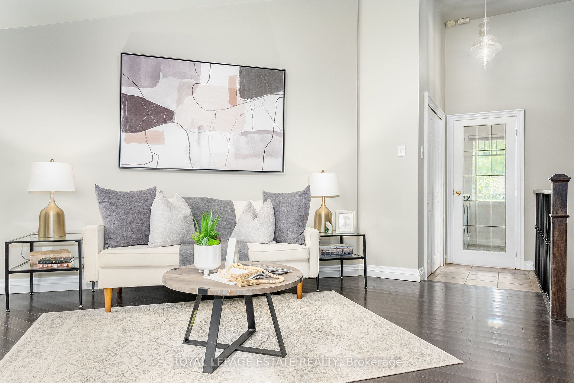 2 Highcliff Cres