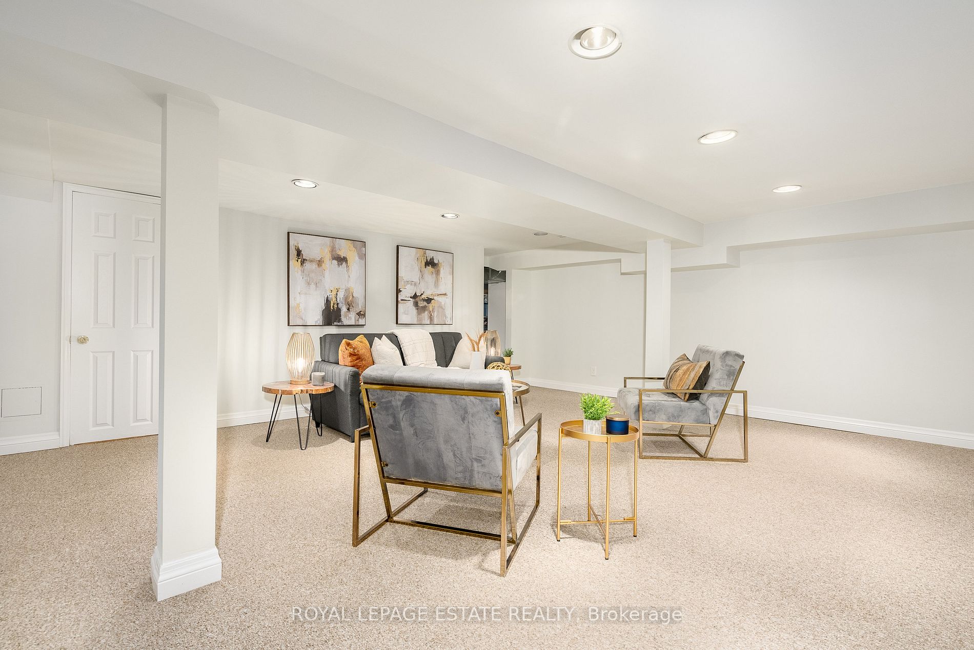 2 Highcliff Cres