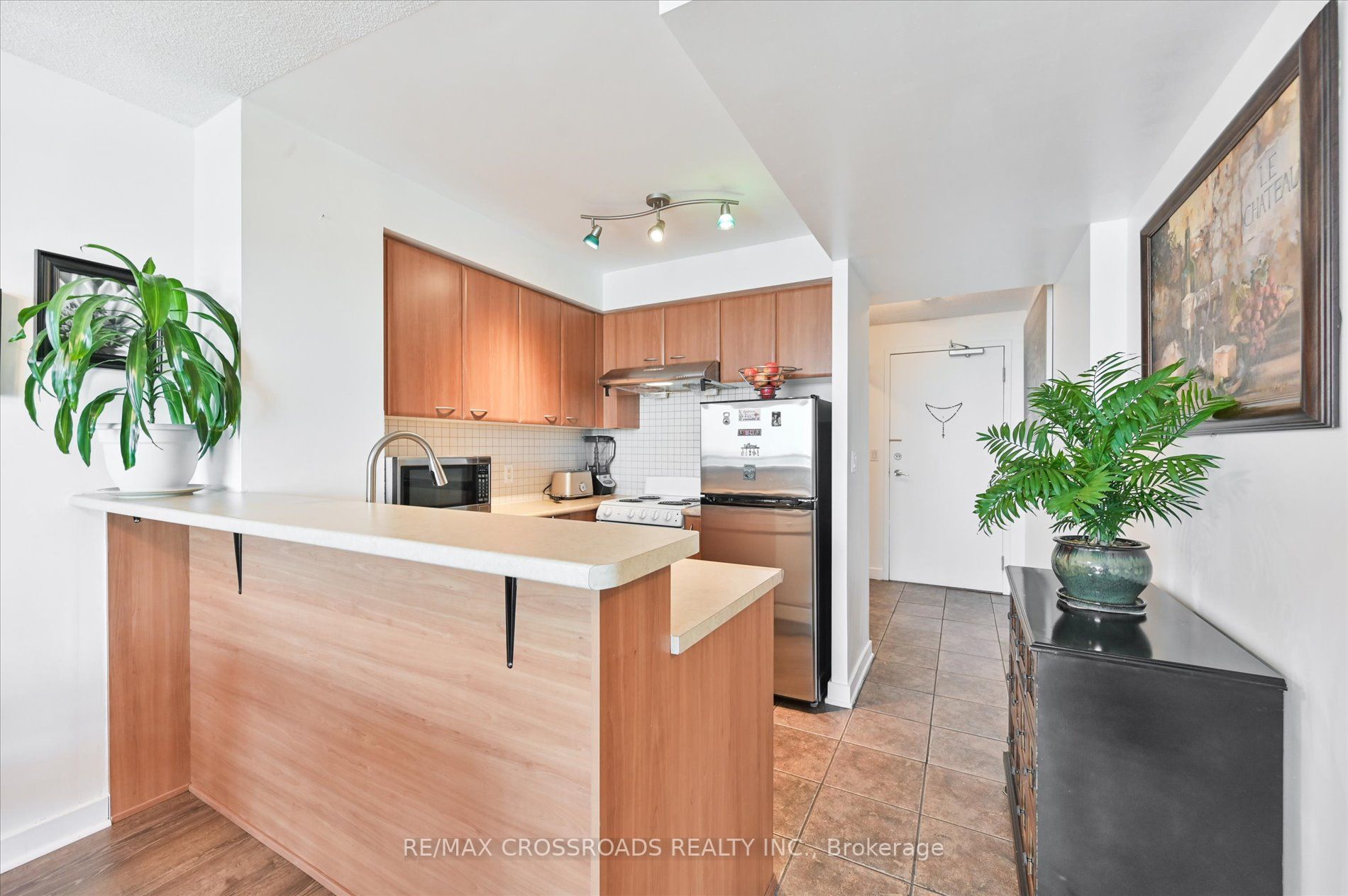 38 Lee Centre Dr, #1912