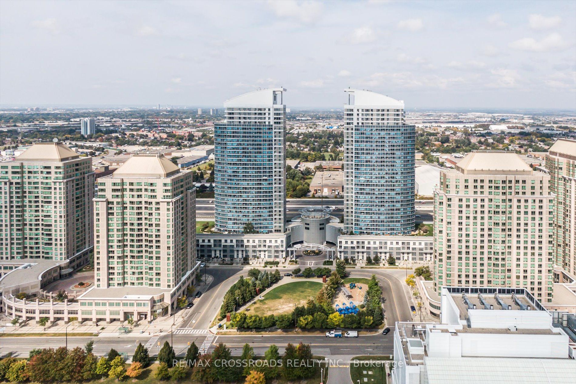38 Lee Centre Dr, #1912