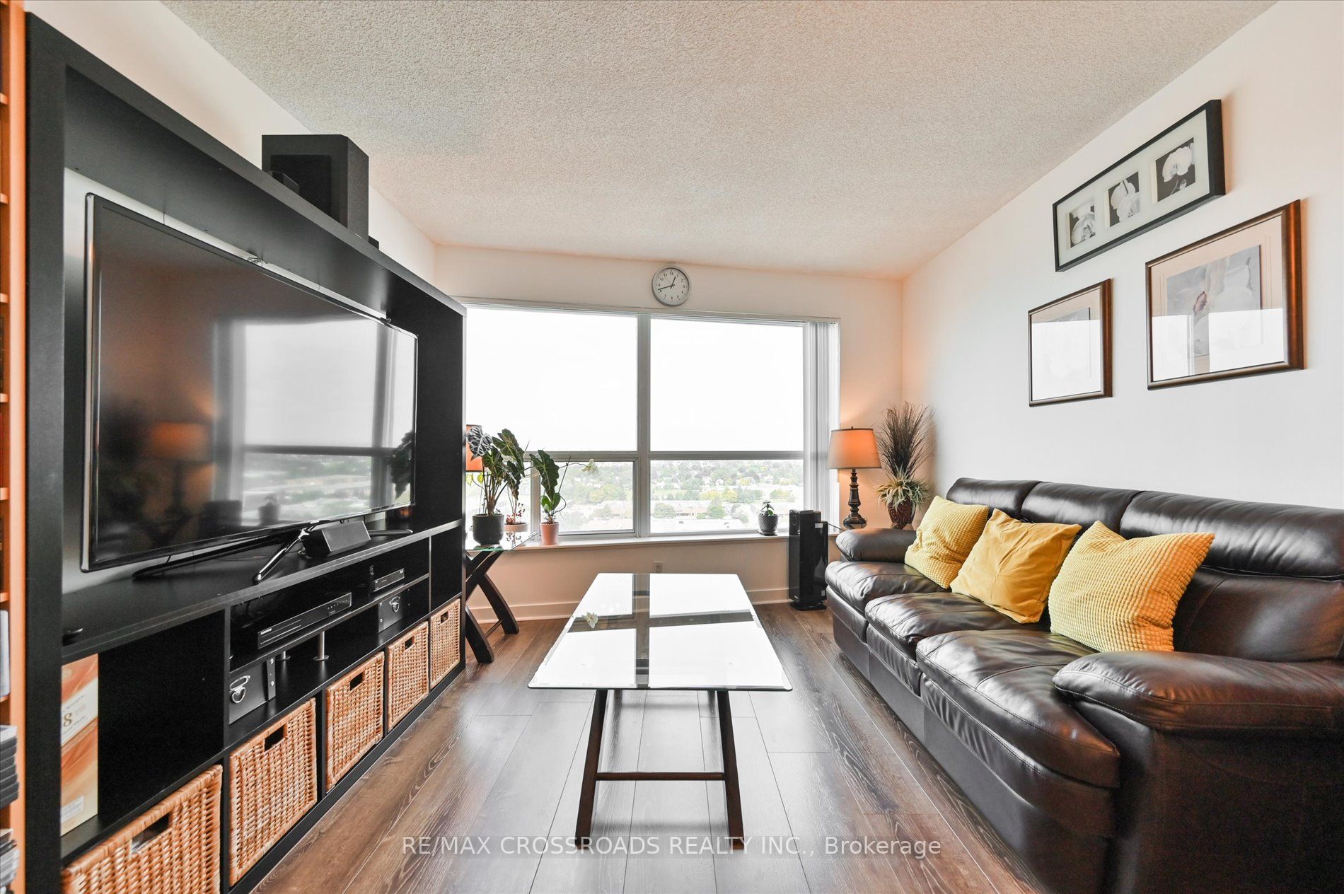 38 Lee Centre Dr, #1912