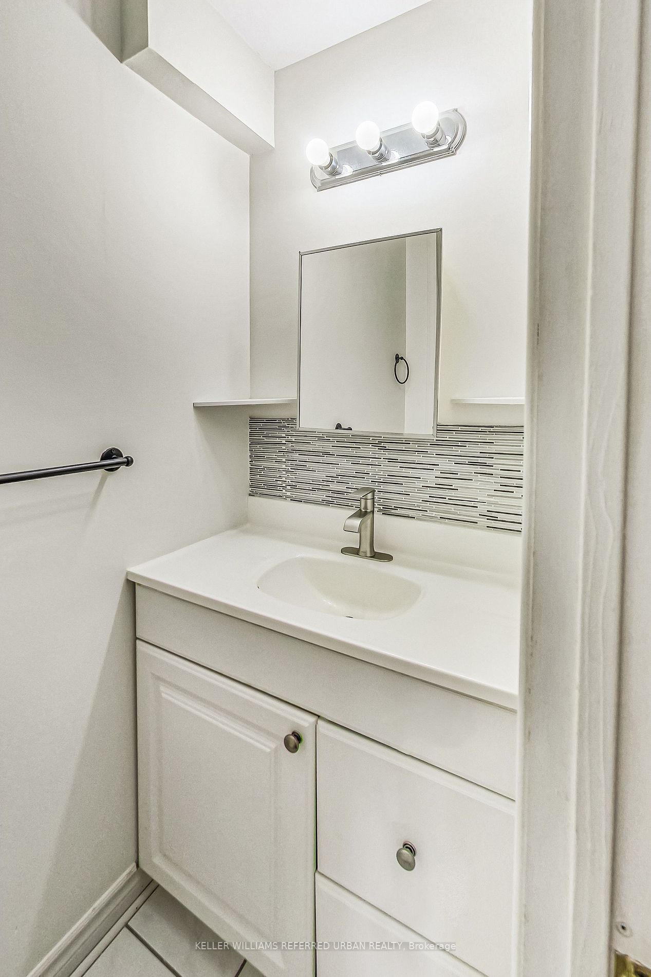 30 Dooley Cres