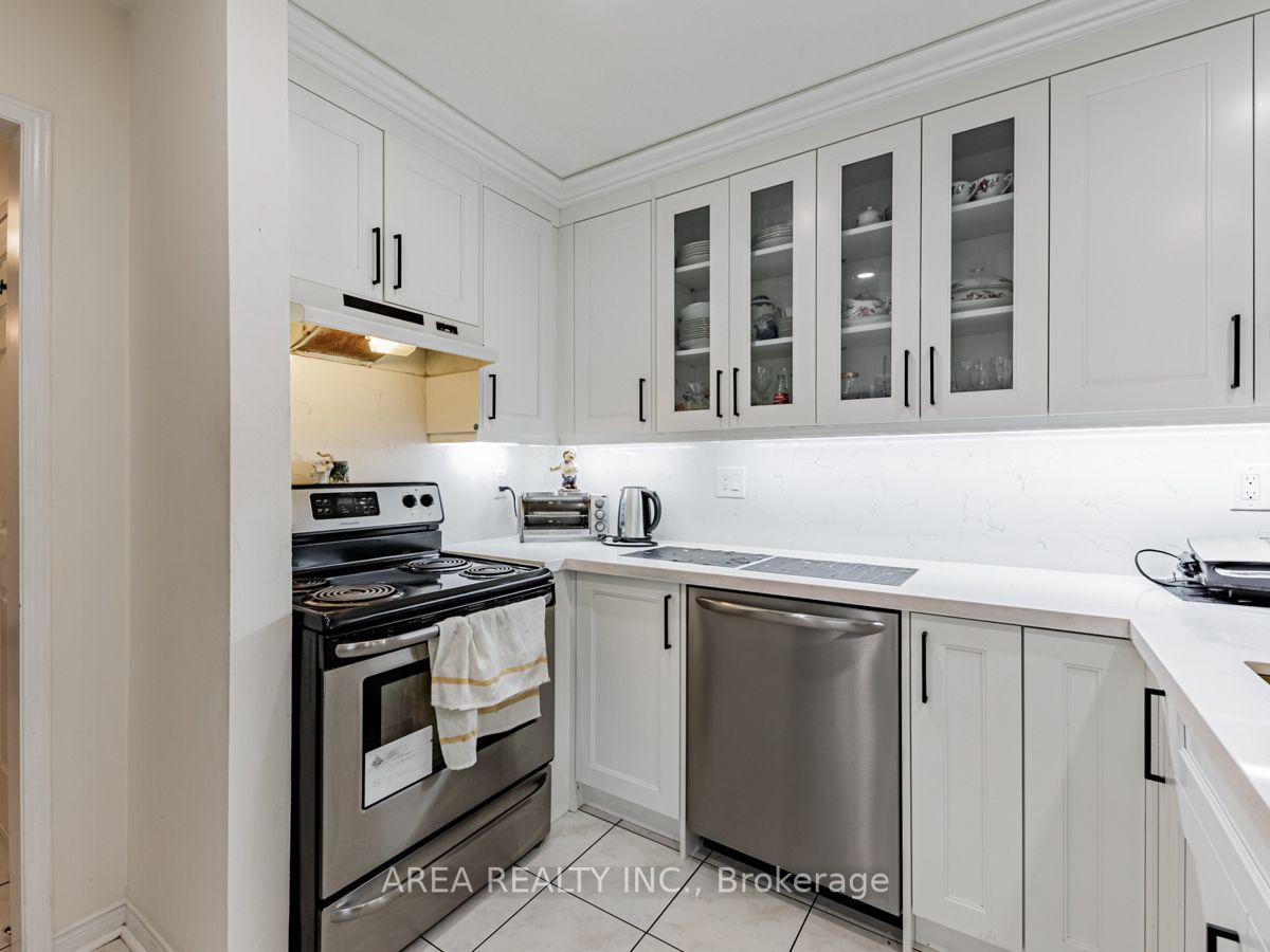 22 Samuel Teitel Court