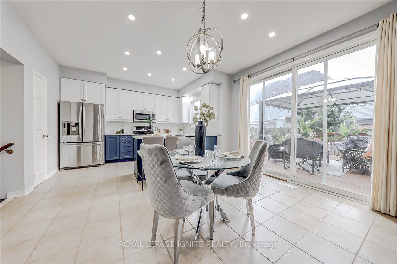 11 Barnfield Cres