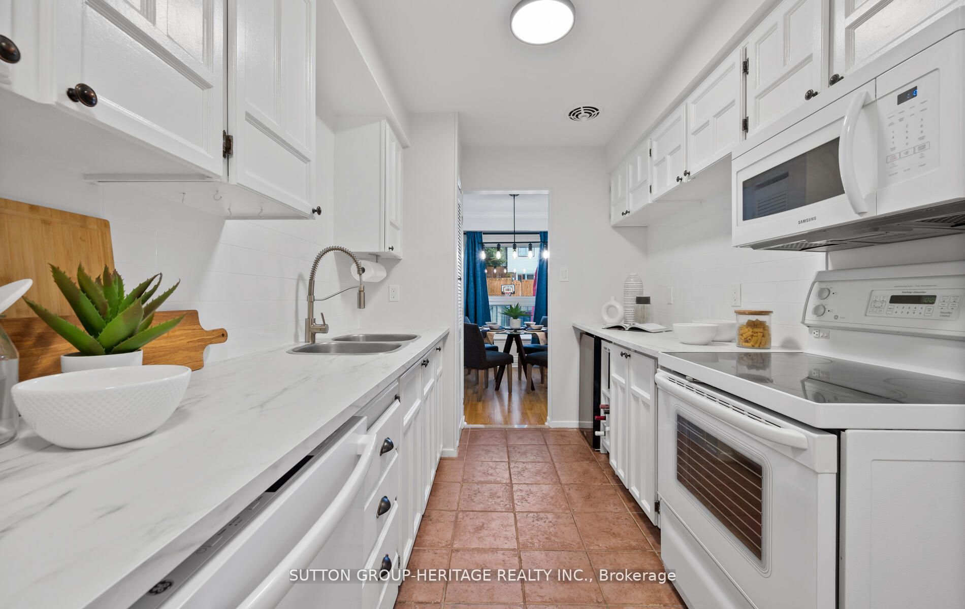 16 Tompkins Lane, #29
