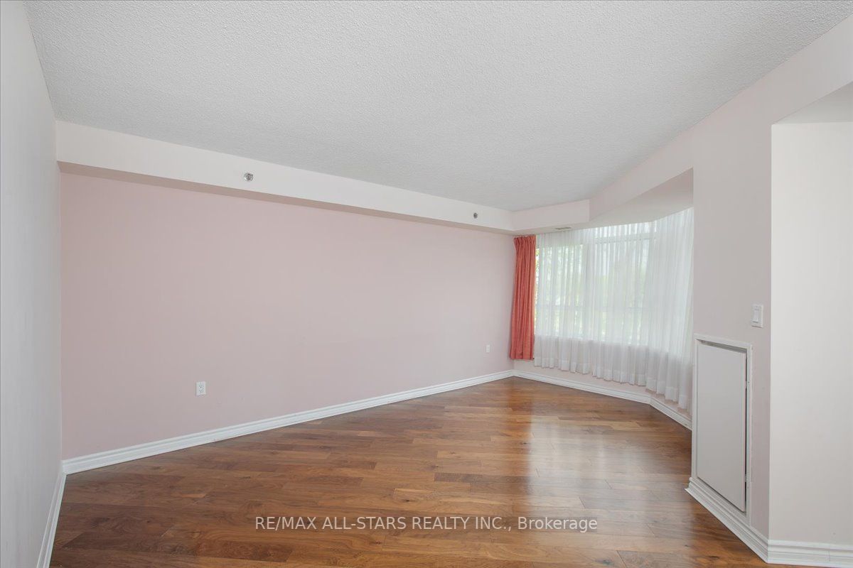 115 Bonis Ave, #413