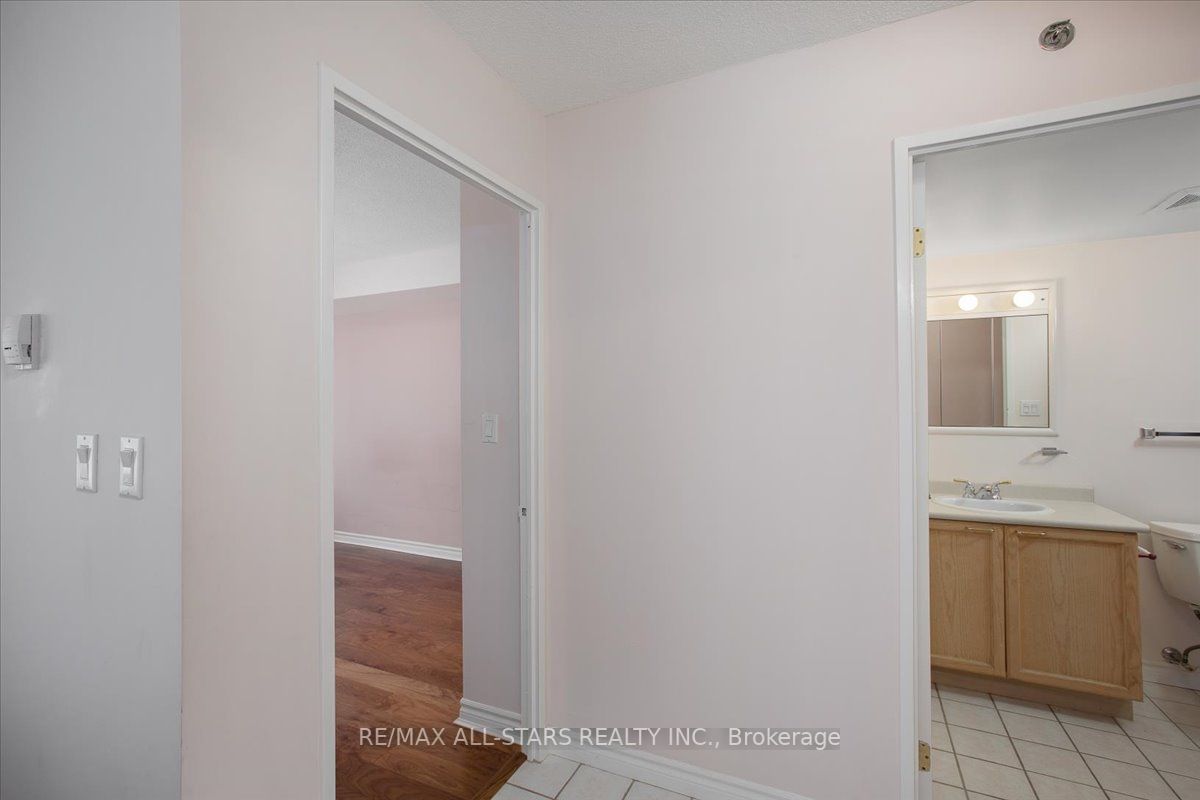 115 Bonis Ave, #413