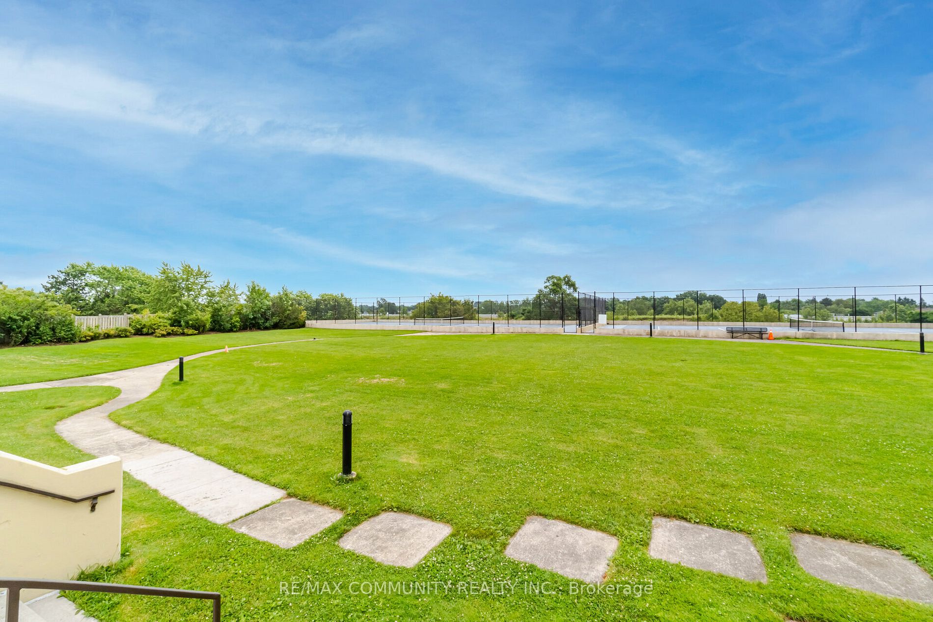 5 Greystone Walk Dr, #103