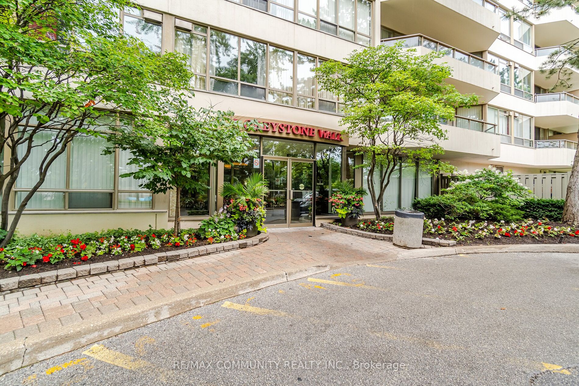 5 Greystone Walk Dr, #103