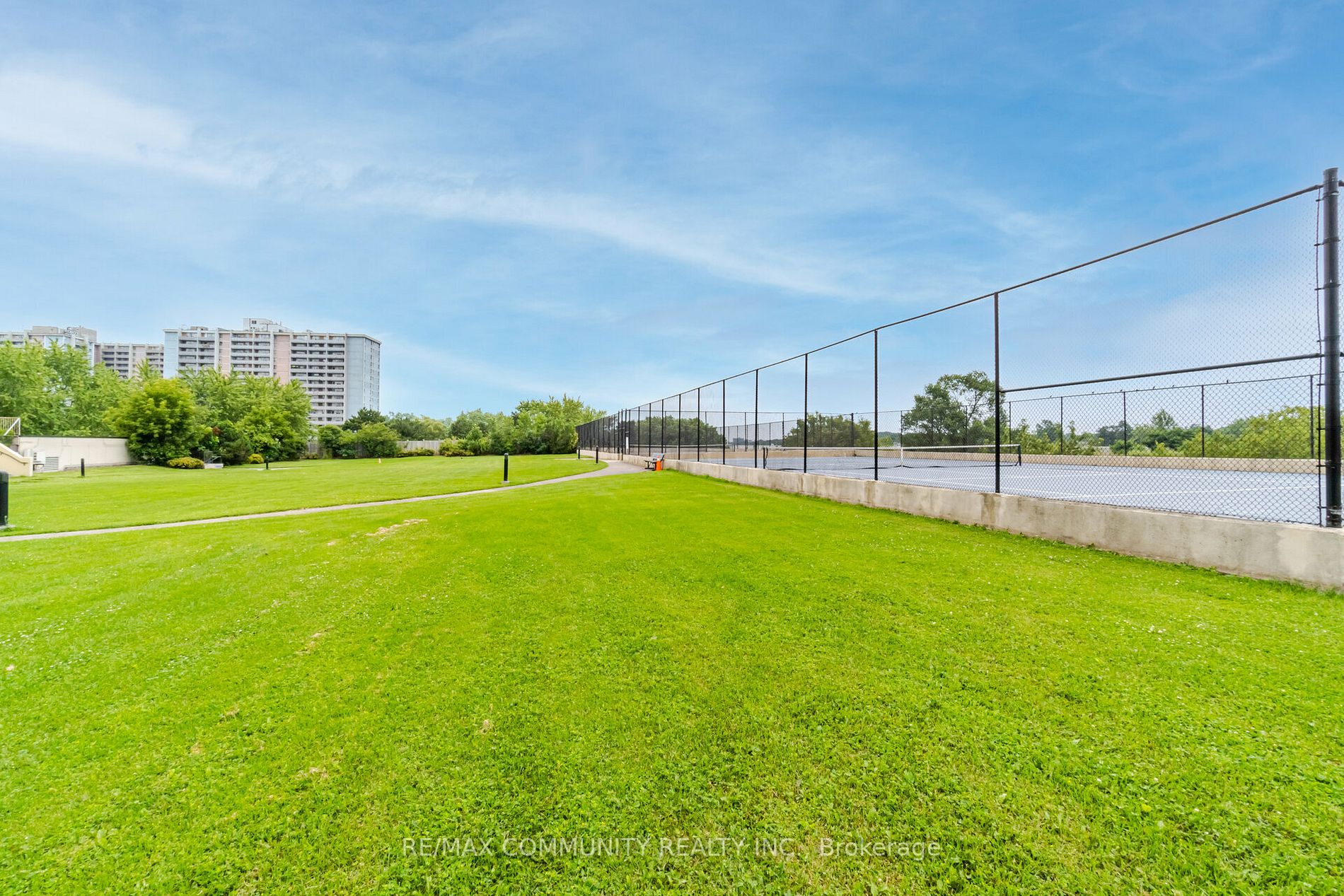5 Greystone Walk Dr, #103
