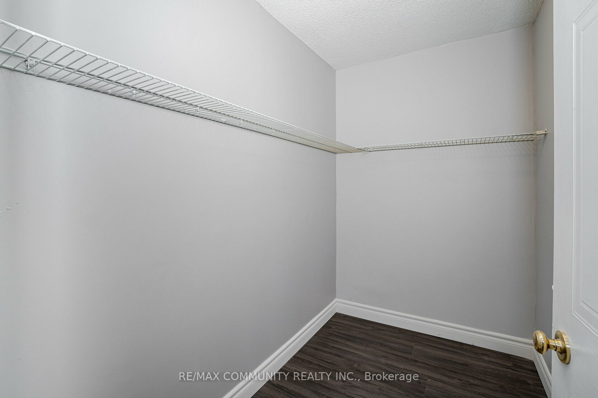 5 Greystone Walk Dr, #103