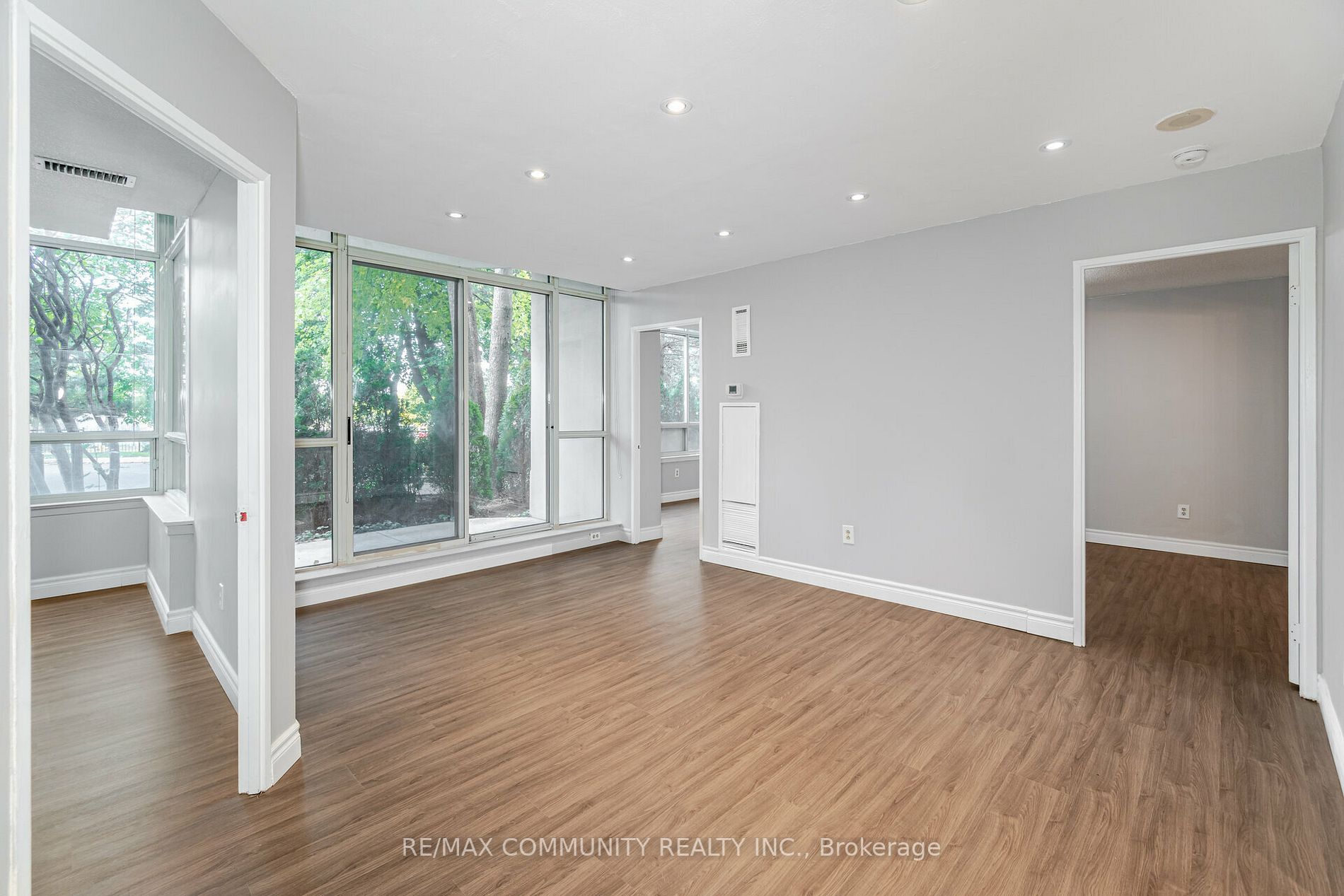 5 Greystone Walk Dr, #103