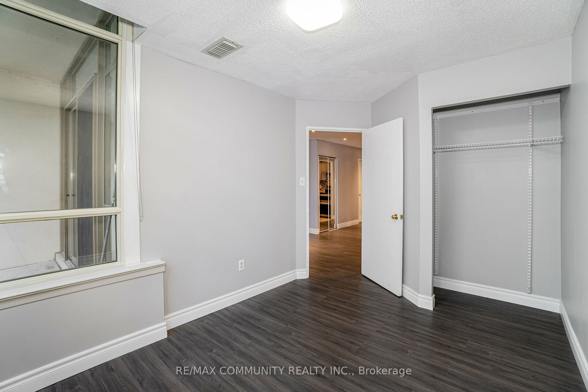 5 Greystone Walk Dr, #103