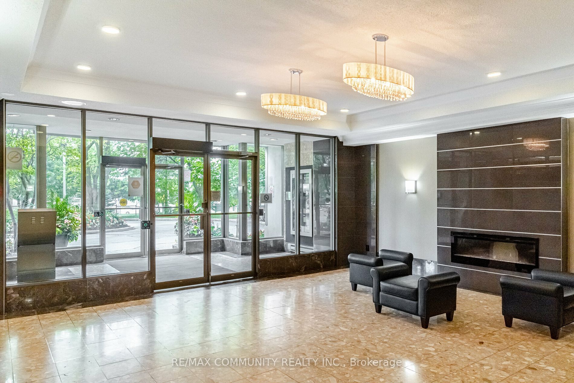 5 Greystone Walk Dr, #103