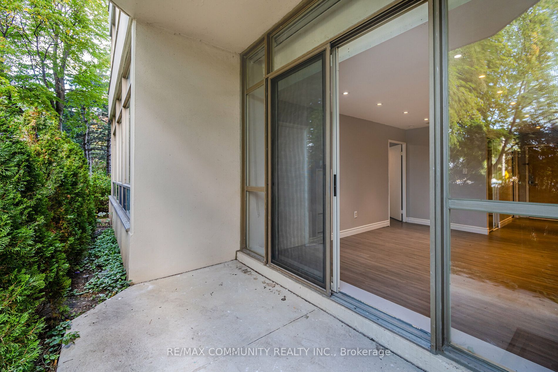 5 Greystone Walk Dr, #103