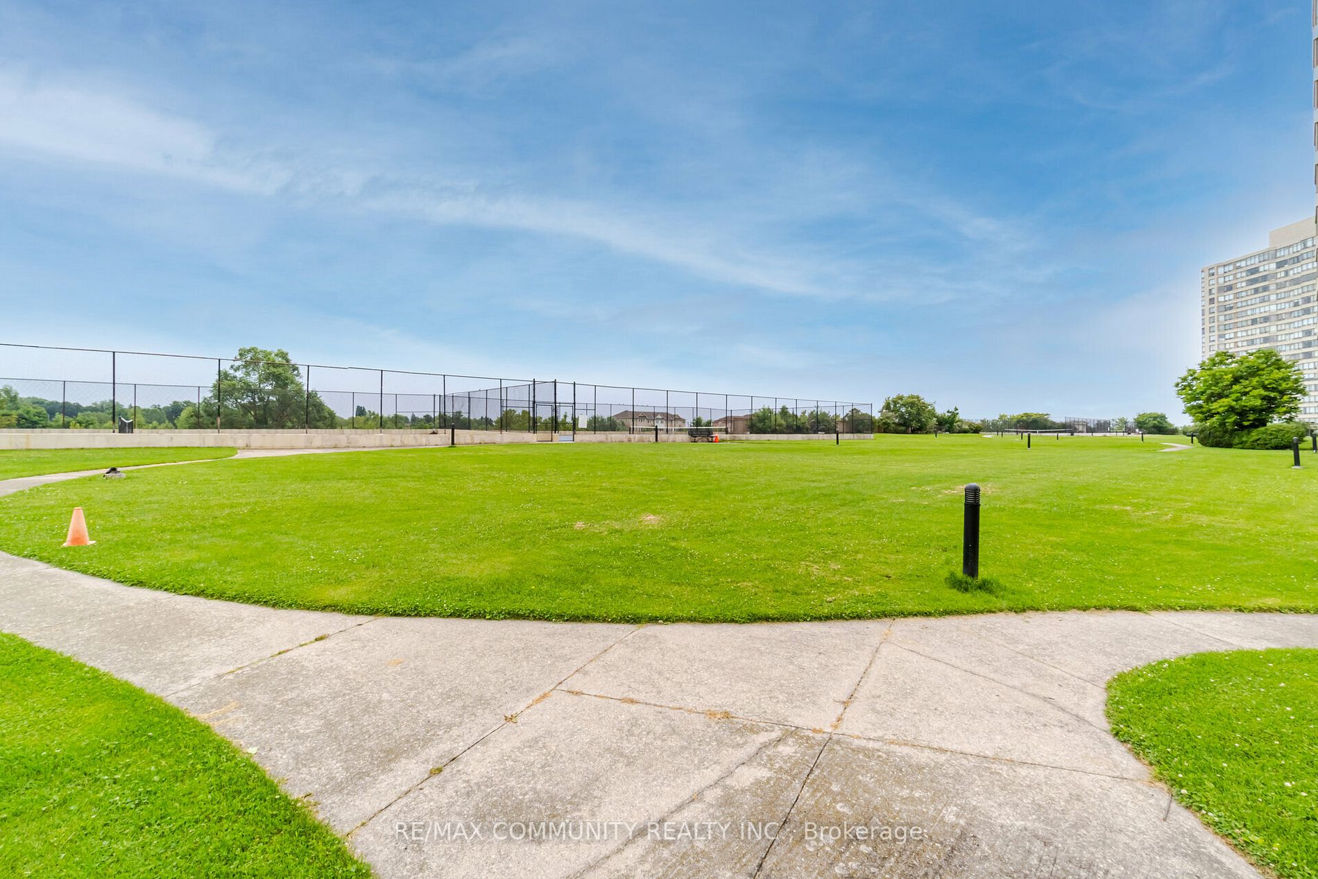 5 Greystone Walk Dr, #103