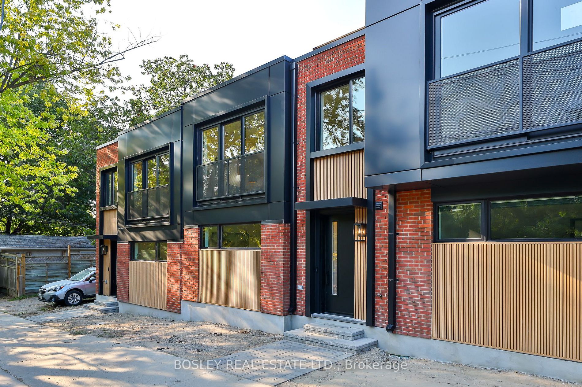 2135R Gerrard St E, #Laneway