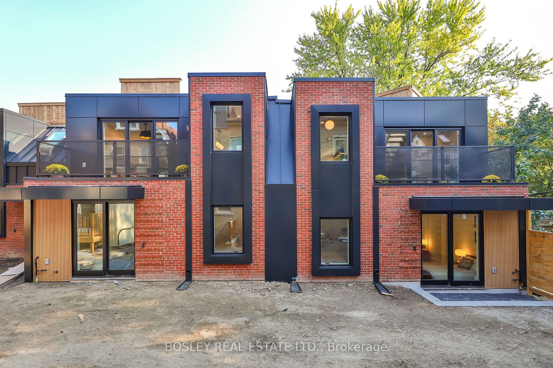 2135R Gerrard St E, #Laneway
