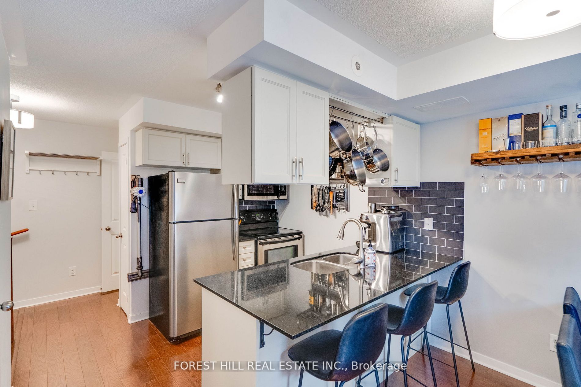 29 Frances Loring Lane, #3