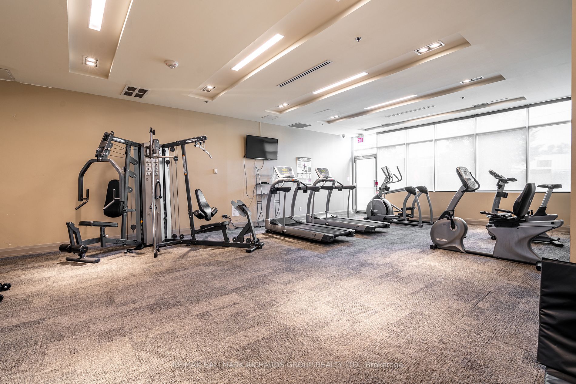 3520 Danforth Ave, #220