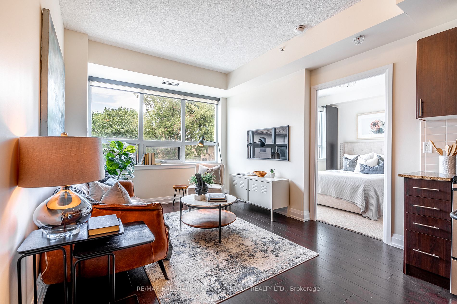 3520 Danforth Ave, #220