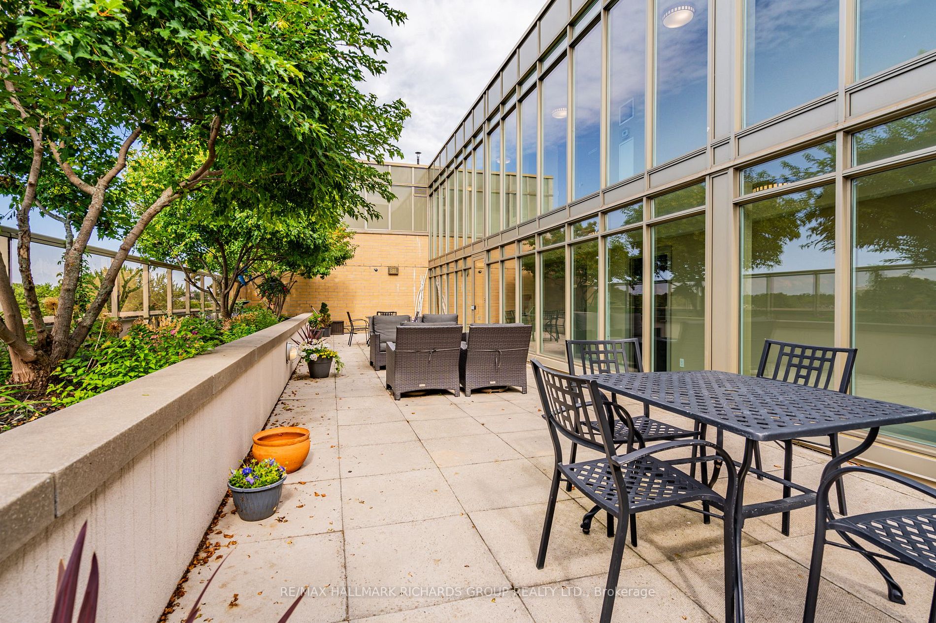 3520 Danforth Ave, #220